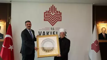 Restorasyon sırasında cami içi çalışma