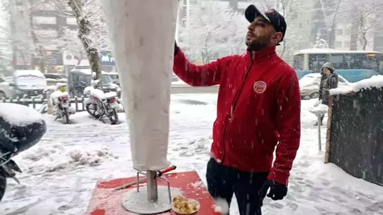 Kahramanmaraş’ta Kar Yağışıyla Yeniden Canlanan Karsambaç Geleneği