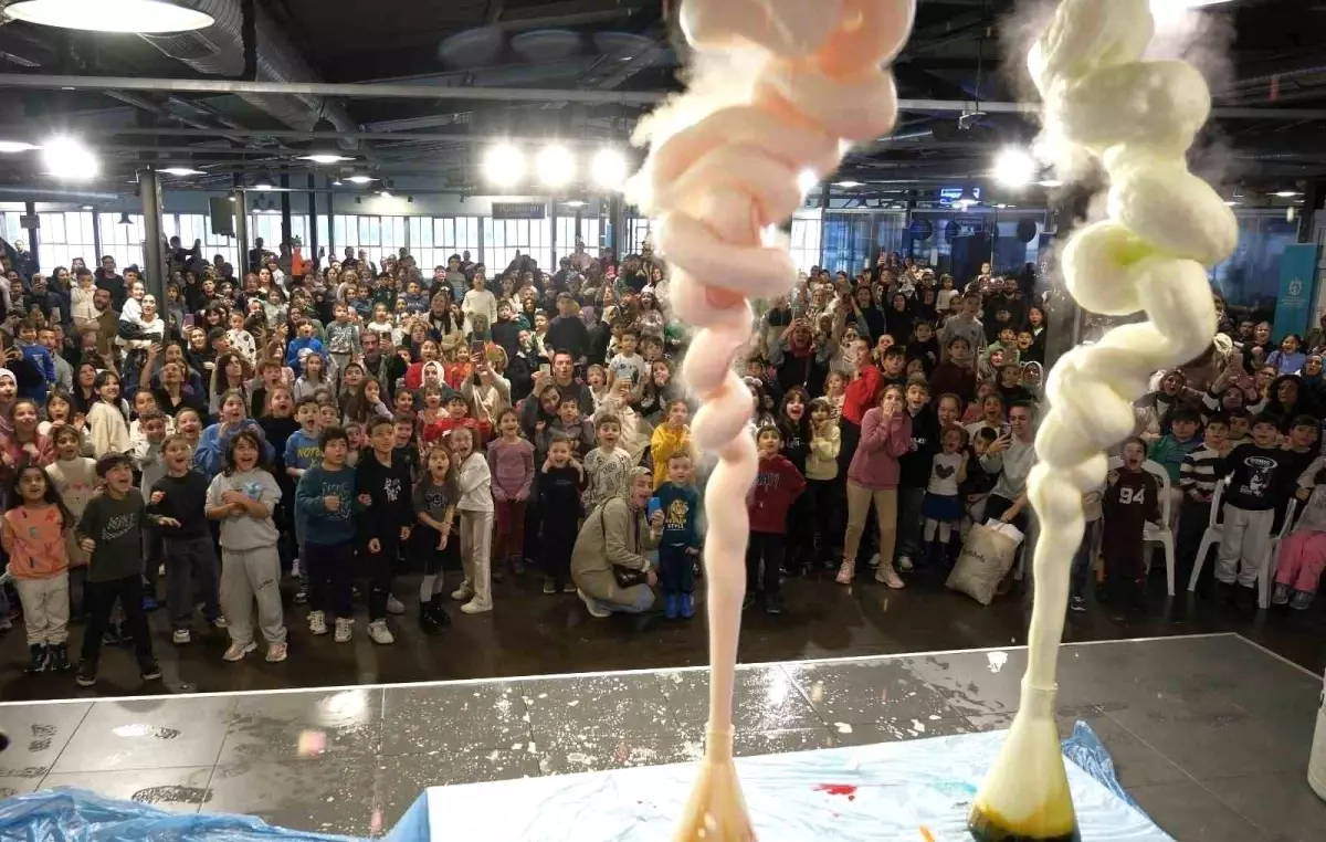 Yarıyıl Tatili Kocaeli Bilim Merkezi'nde 'Okula Bi' Mola' ile Renkleniyor