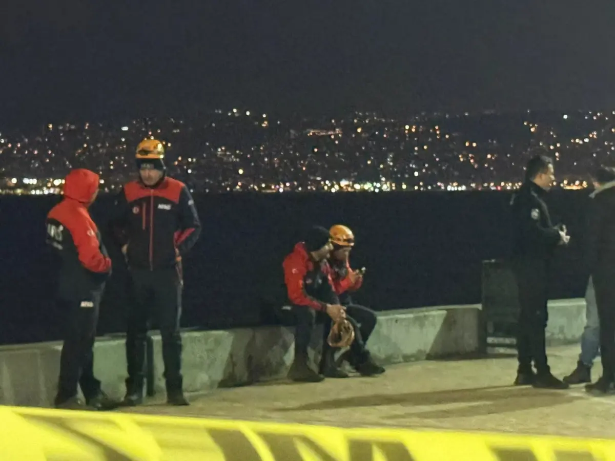 Başiskele Sahilinde Dalgıç Kıyafetli Erkek Cesedi Bulundu