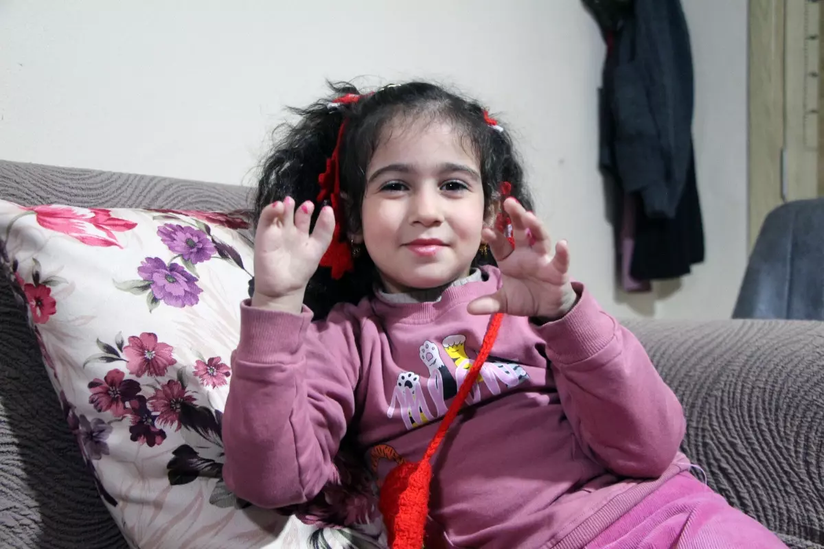 Adana’da Elif Lina’nın Tedavisi İşten Çıkarma Nedeniyle Durakladı