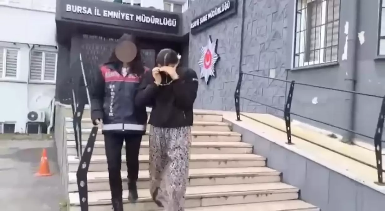 Bursa’da 107 Suç Kaydı Olan Kadının Hırsızlık Suçu Yakalandı