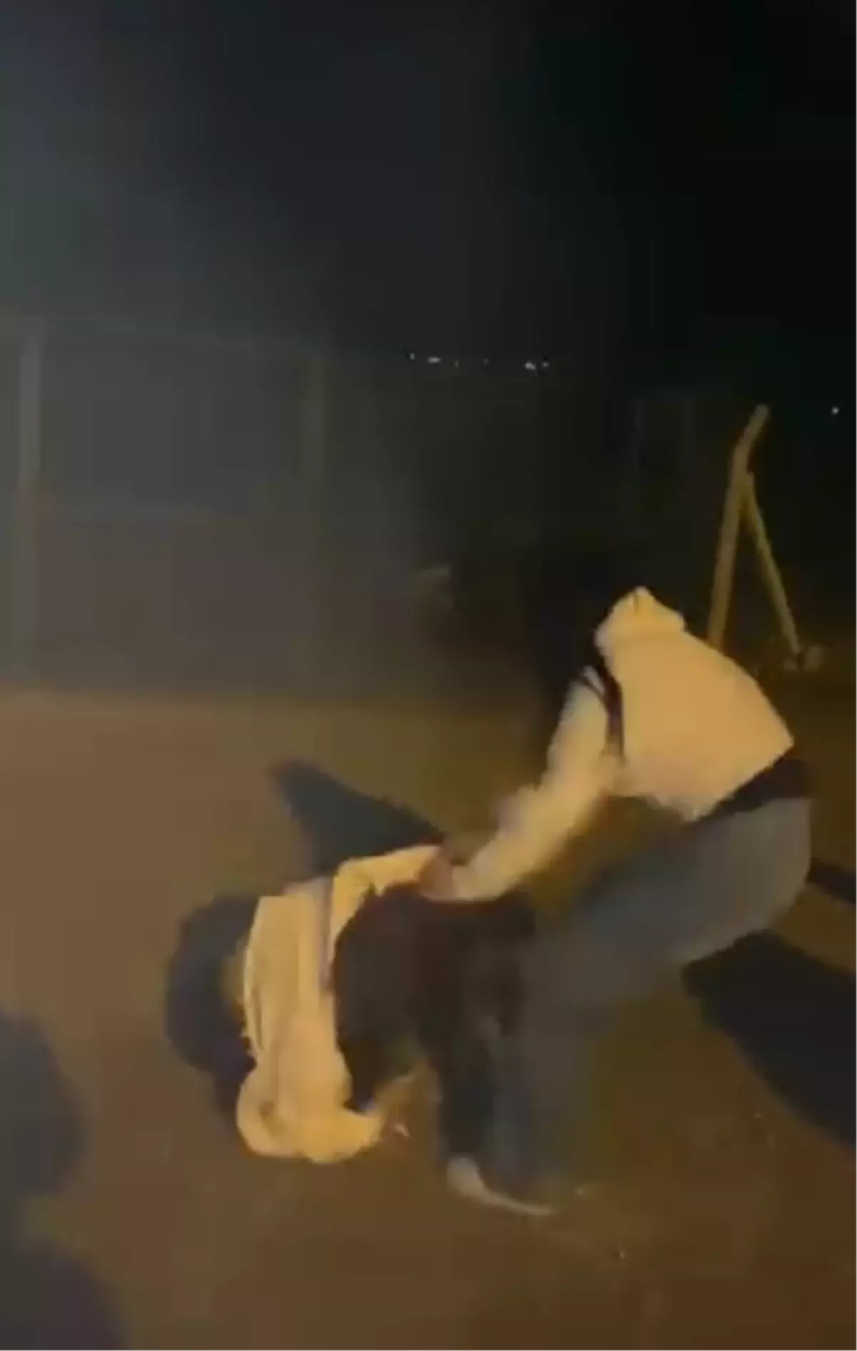 Adana’da Üç Kız Arasındaki Tartışma Kavgaya Dönüştü