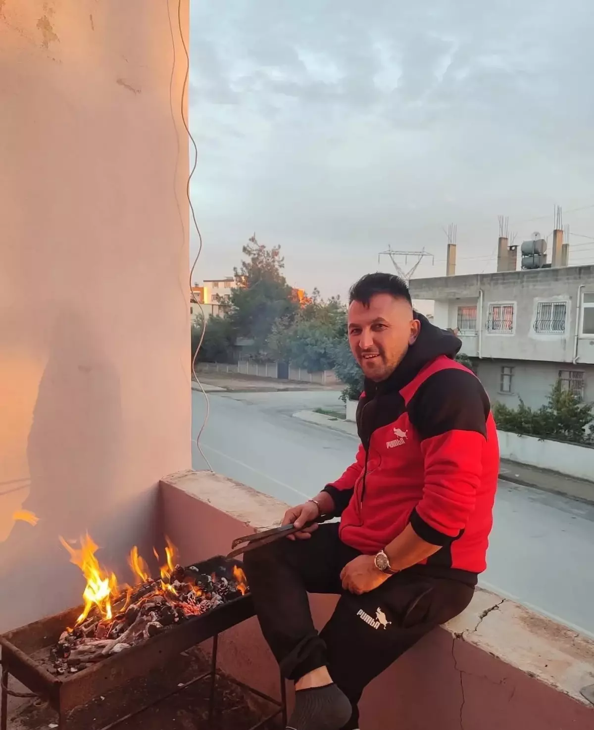 Tarsus’ta Devrilen Traktör Altında Kalan Sürücü Hayatını Kaybetti