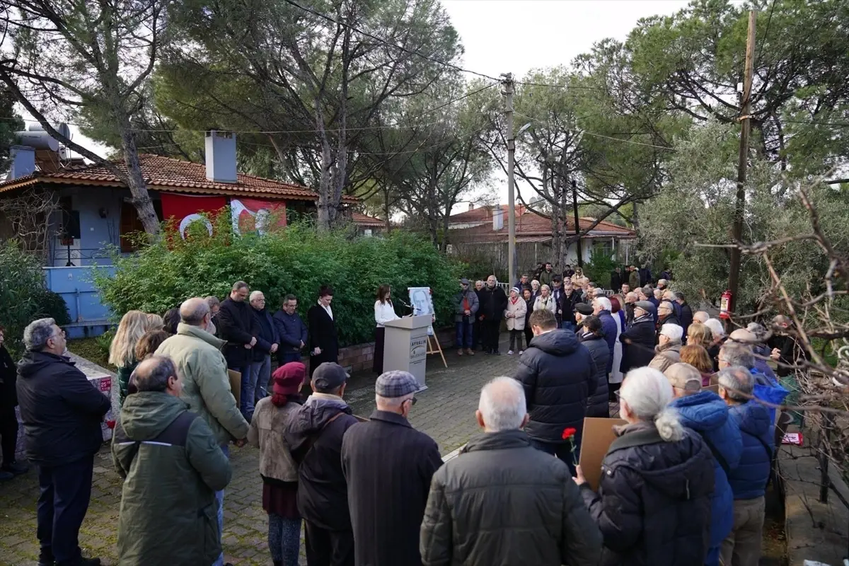 Uğur Mumcu'nun 33. Yıl Dönümünde Ayvalık'ta Anma Töreni Gerçekleşti