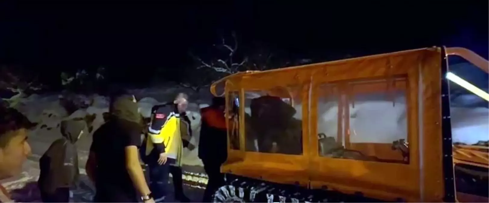 Karlı Gaziantep Yolu Üzerinde Hastanın Acil Müdahalesi