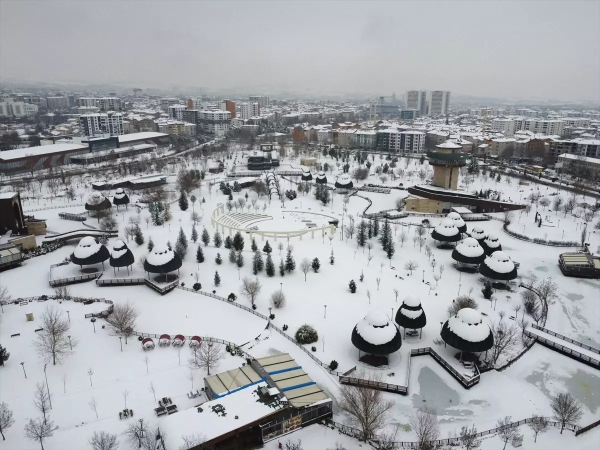 Elazığ Şehir Merkezi Karla Kaplandı: Dronla Çekilen Büyüleyici Görüntüler