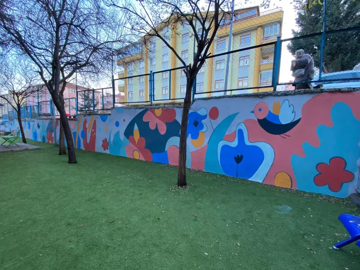 Kaymakamın Desteğiyle Resim Çizgisine Uzanan Bir Hayal: Sibel Keçeli'nin Hikâyesi