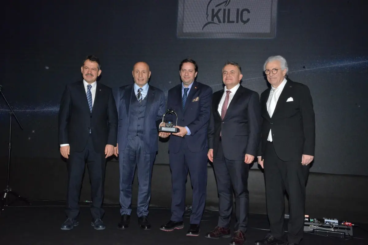 Kılıç Deniz, Ege’nin İkinci En Büyük İhracatçısı Olarak Liderliğini Sürdürüyor