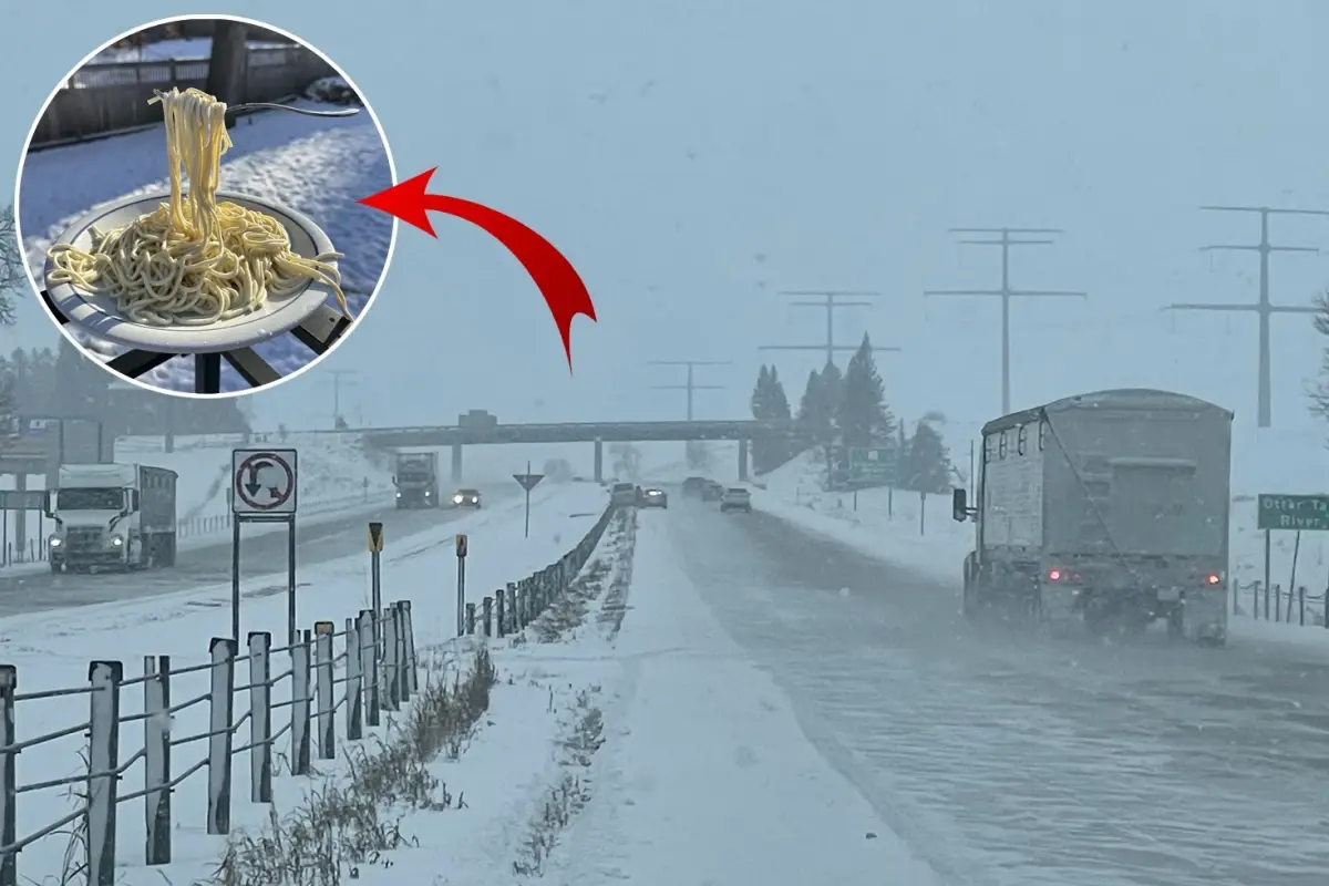 Minneapolis’te -21°C Rüzgarla Eksi 45°C Hissedilen Soğukta Makarna Hava Üzerinde Dondu