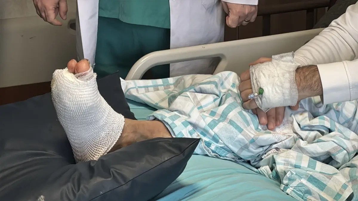 Şeker Hastası Yüksel Gündü'nün Ayak Ameliyatı Başarıyla Tamamlandı