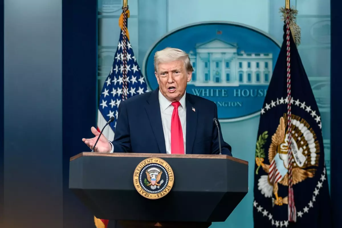 Trump, Venezuela Operasyonunda Kullanılan 'Discombobulator' Teknolojisini Açıklıyor