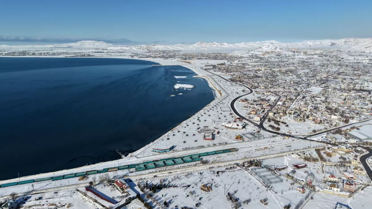Van Gölü Havzası İçin Su Yönetim Merkezi Önerisi Değerlendirildi