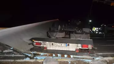 Kaza sonrası TIR'ın ana fotoğrafı