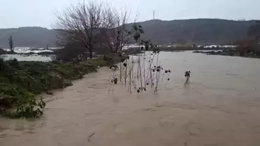 Sel sonrası Antalya’da su altında kalan tarım arazileri ve yollar