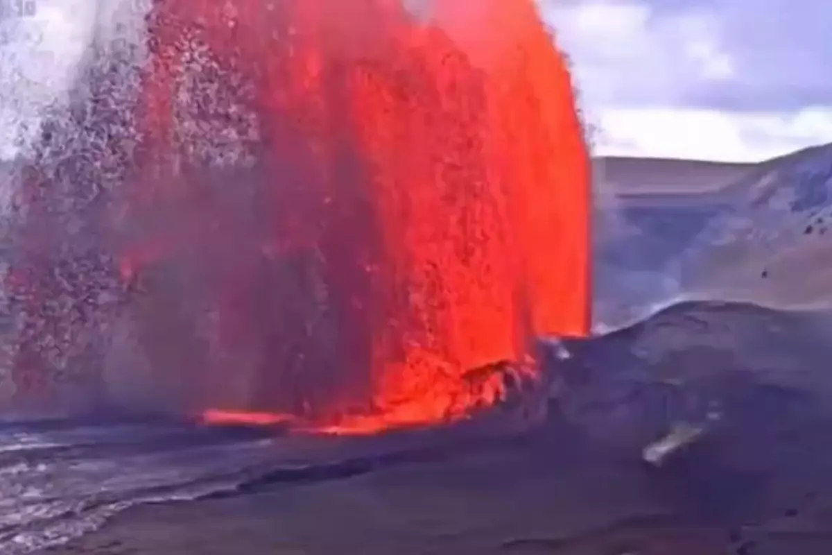 Kilauea Yanardağı 6 Saat Süren Lav Fırtınasıyla Yeniden Aktif Oldu