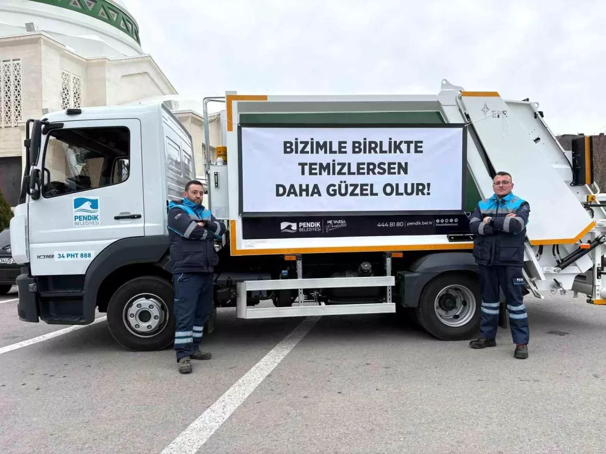 Pendik Belediyesi'nin 18 Yeni Temizlik Aracı Şehrin Dikkatini Çekti