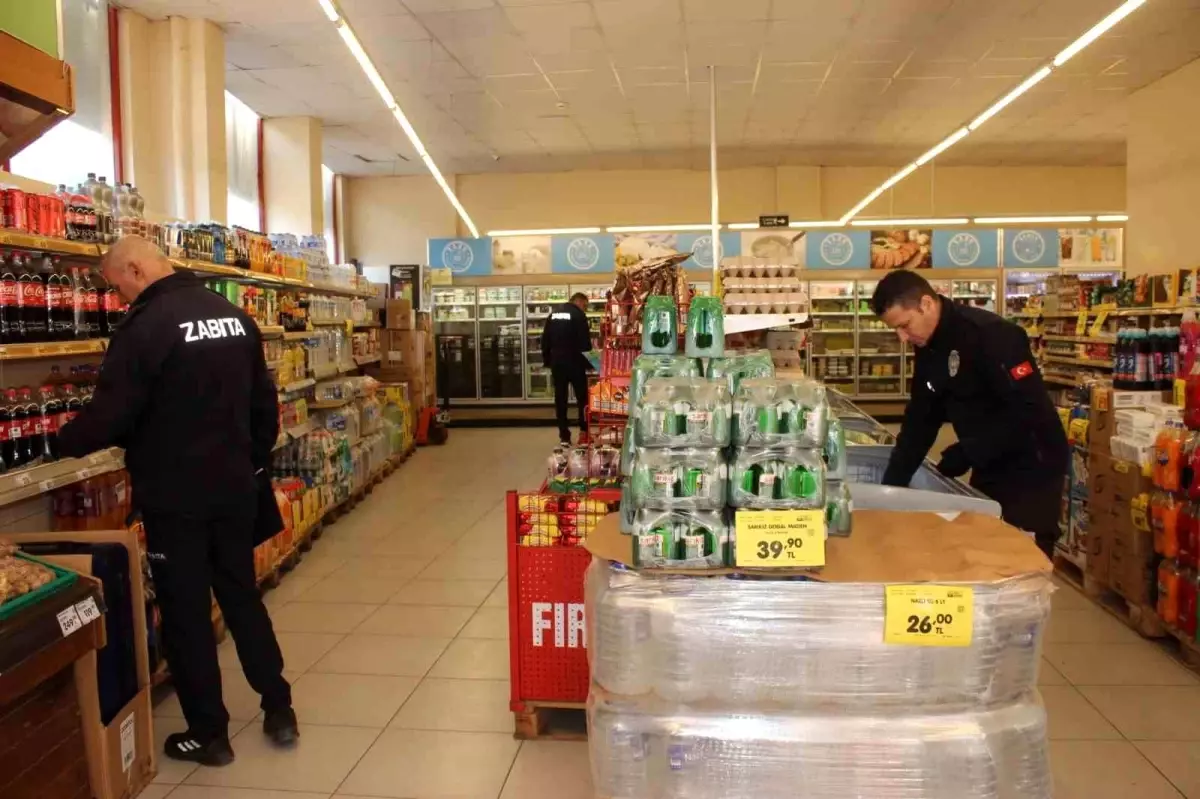 Sultanhisar’da Zabıta Ekipleri Market Fiyatlarını ve Etiketlerini İnceliyor