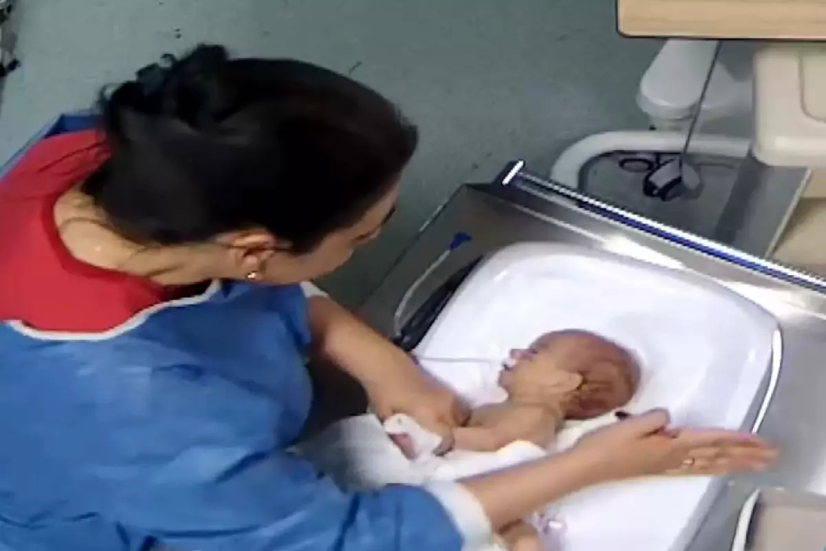 Kahramanmaraş'ta 5 Günlük Bebeği Darp Eden Hemşire Dinar'da Polise Teslim Oldu