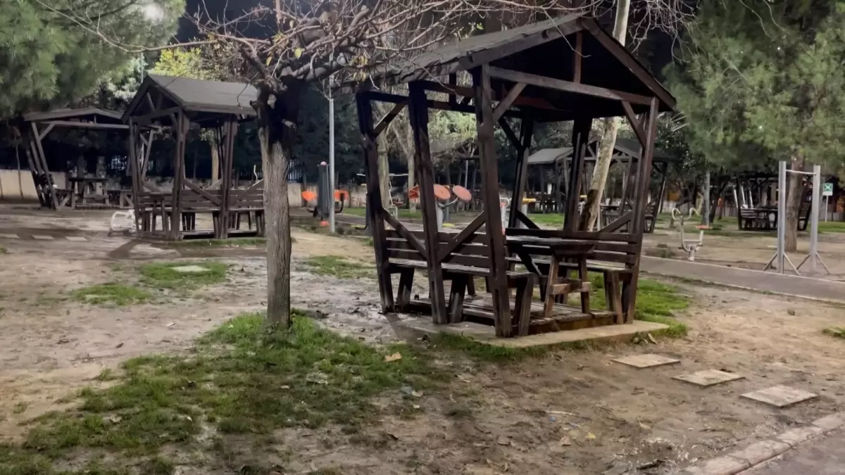 Esenyurt’ta Silahlı Kavga Sonuçlandı: 1 Kişi Hayatını Kaybetti, 2 Yaralı