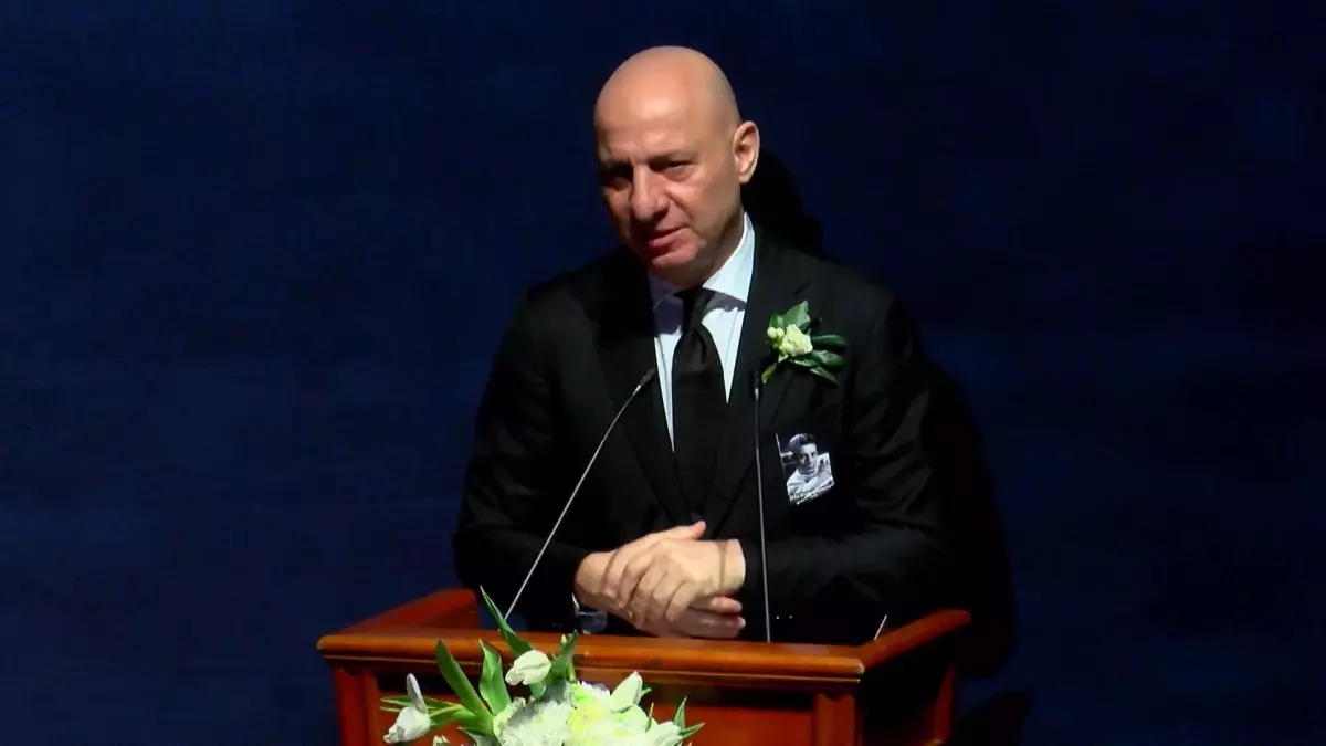 Türk Tiyatrosunun Efsanesi Haldun Dormen’e Veda Töreni