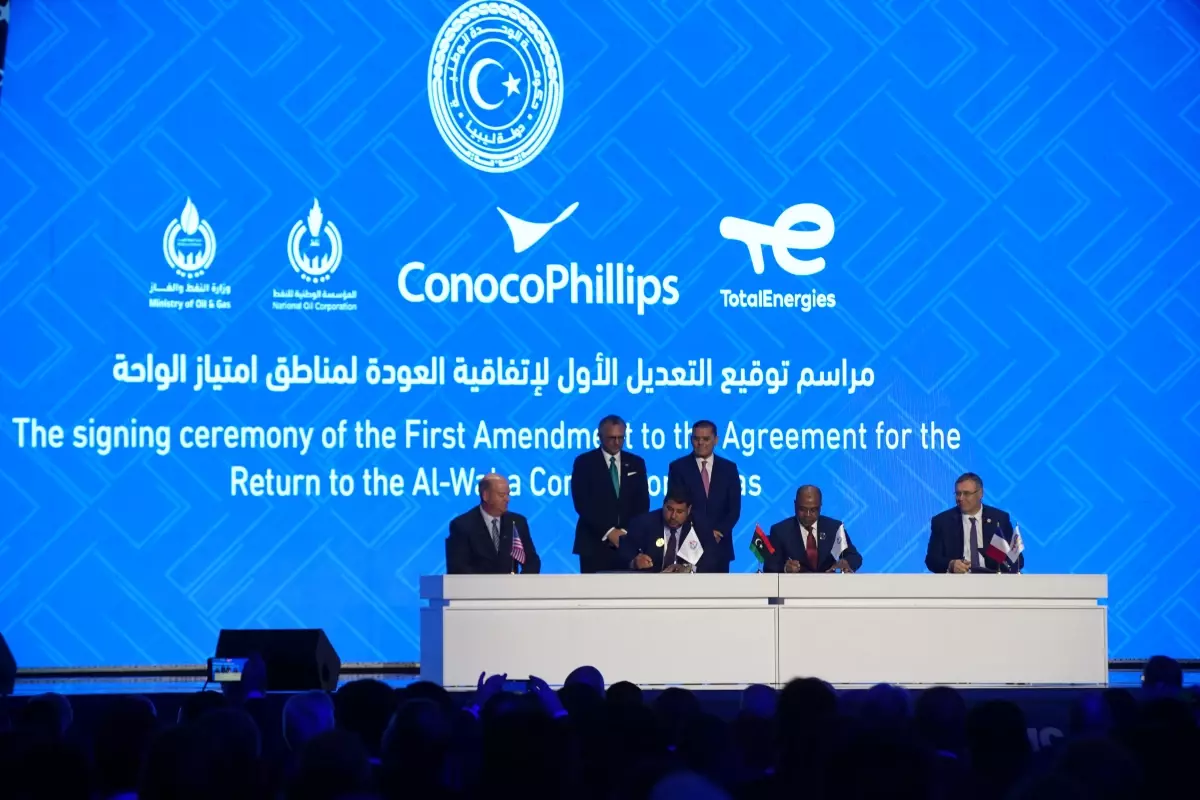 Libya, 20 Milyar Dolarlık 25 Yıllık Petrol Anlaşması İmzaladı