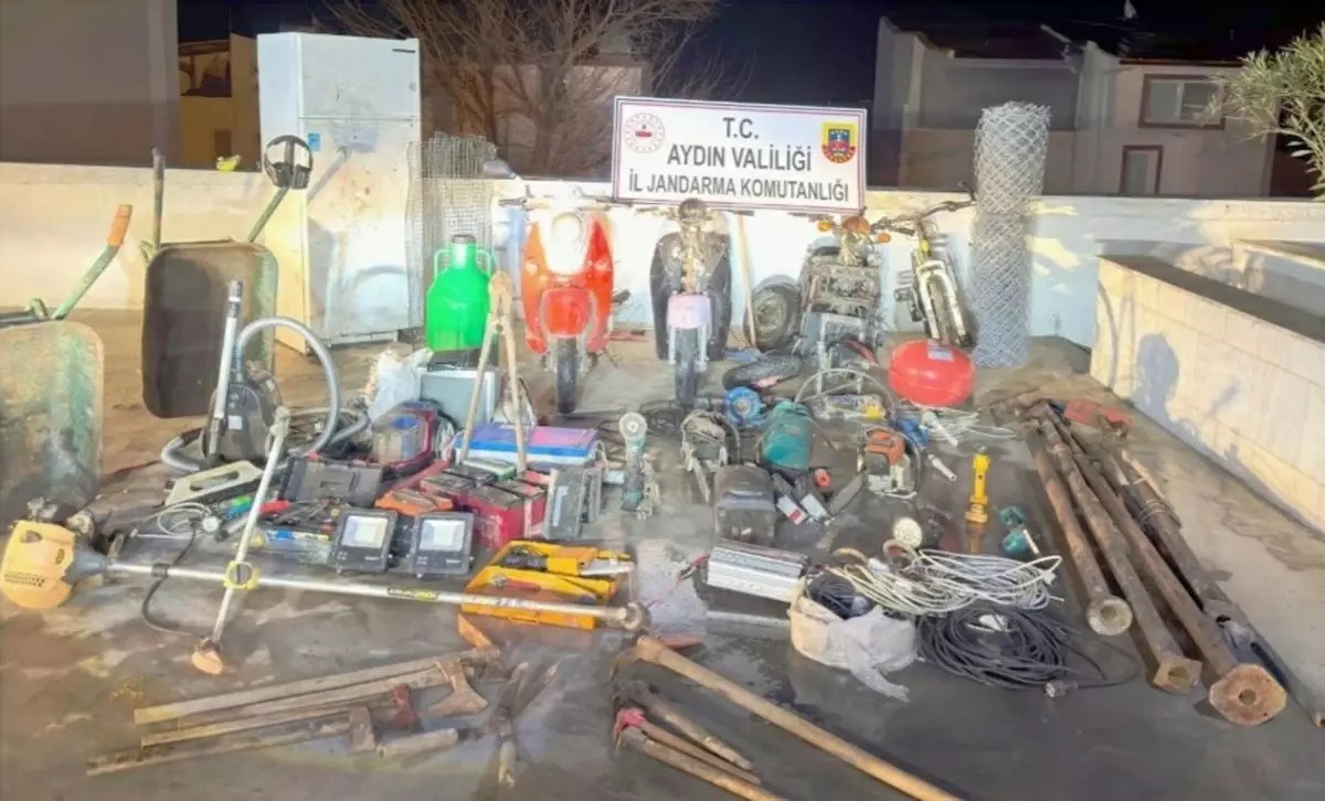 Sağanak Sonrası Boşaltılan Evlerde Hırsızlık Yapan Şüpheli Jandarma Tarafından Tutuklandı