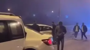 Kaza sonrası yol temizleniyor