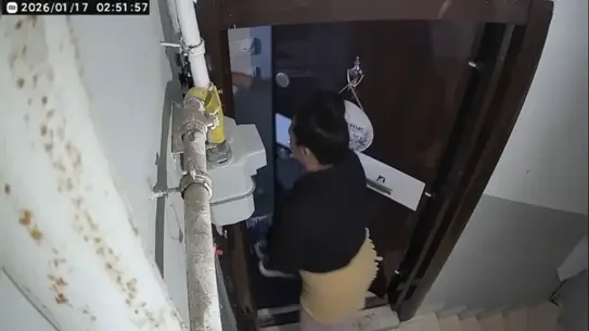 Polis ekiplerinin olay yerindeki inceleme çalışması