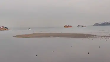 Silivri sahilinde yeni oluşan adacıklar