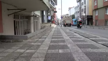 Cinayet mahallindeki çöp konteyneri ve bulunan ceset