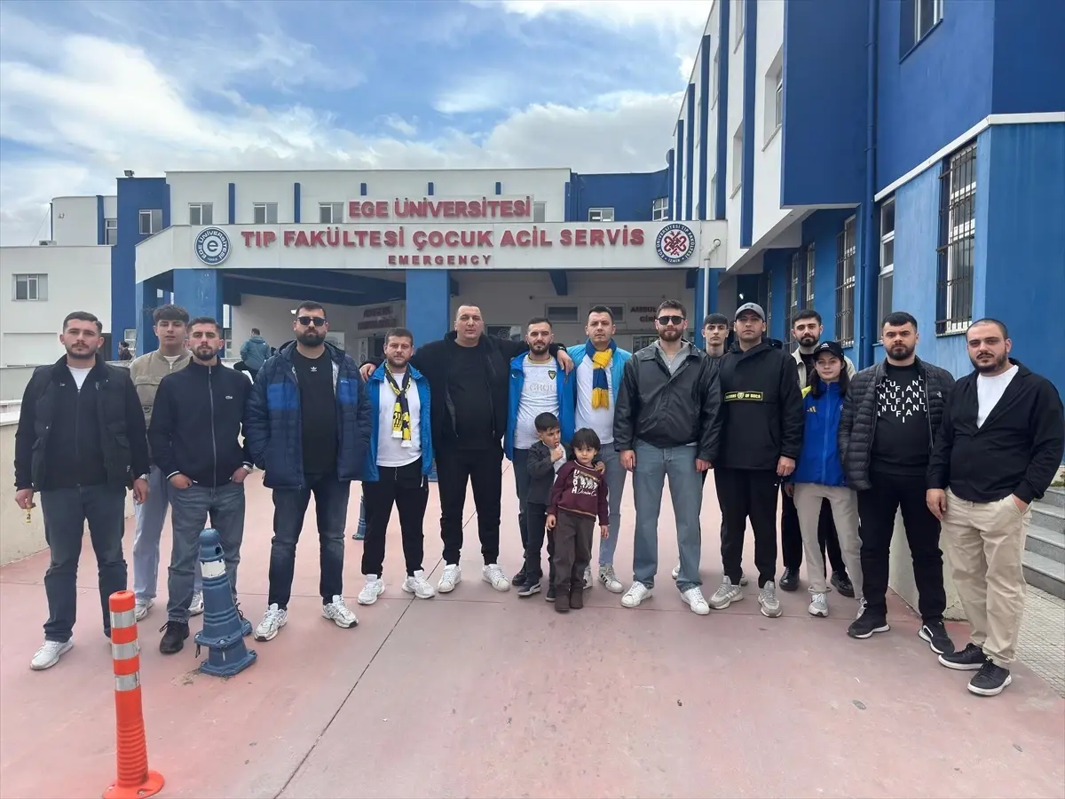 İzmir’de 3 Yaşındaki Lösemi Hastası Afra’ya Bucaspor Taraftarlarından Moral Desteği