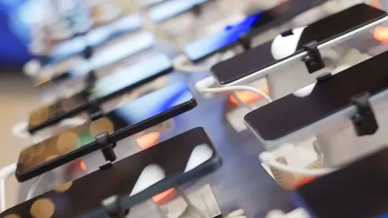 Asus, 2026'da Akıllı Telefon Üretimini Durdurarak Yapay Zeka ve Robotik'e Yöneliyor