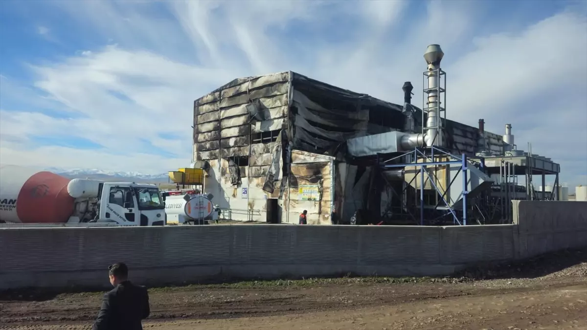 Emirdağ’da Elektrik Üretim Tesisi Yangını Kontrol Altına Alındı