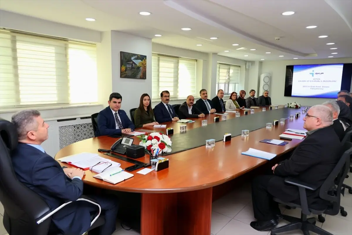 Artvin’de İstihdam ve Mesleki Eğitim Stratejileri Üzerine Toplantı Gerçekleşti