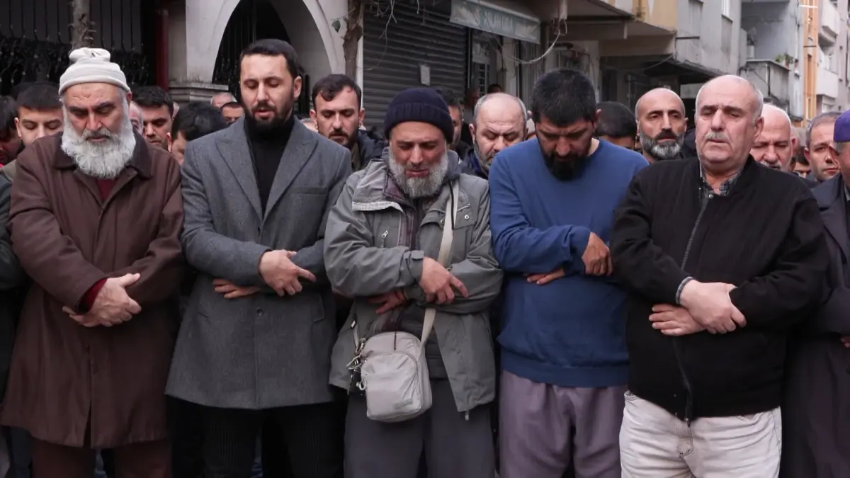 Bağcılar’da Karbon Monoksit Zehirlenmesi: 3 Kişi Hayatını Kaybetti