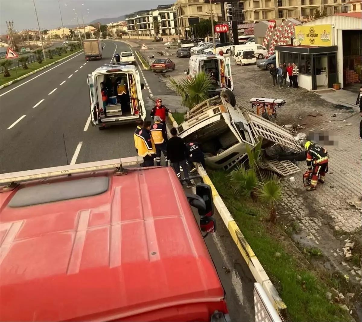 Edremit’te Kamyonet Kazası: 2 Ölü, 1 Ağır Yaralı
