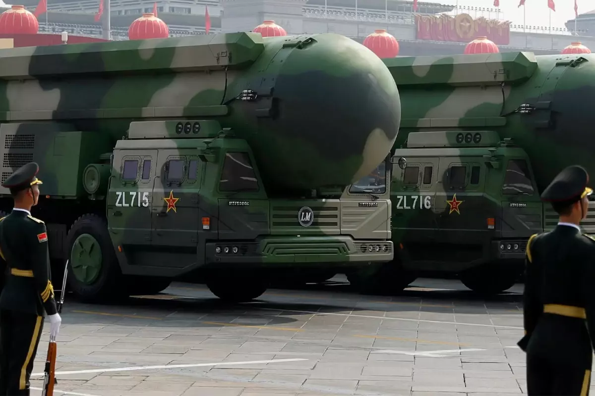 Çin'in En Kıdemli Generali Cang Youşia'nın Nükleer Bilgileri ABD'ye Aktardığı İddiası