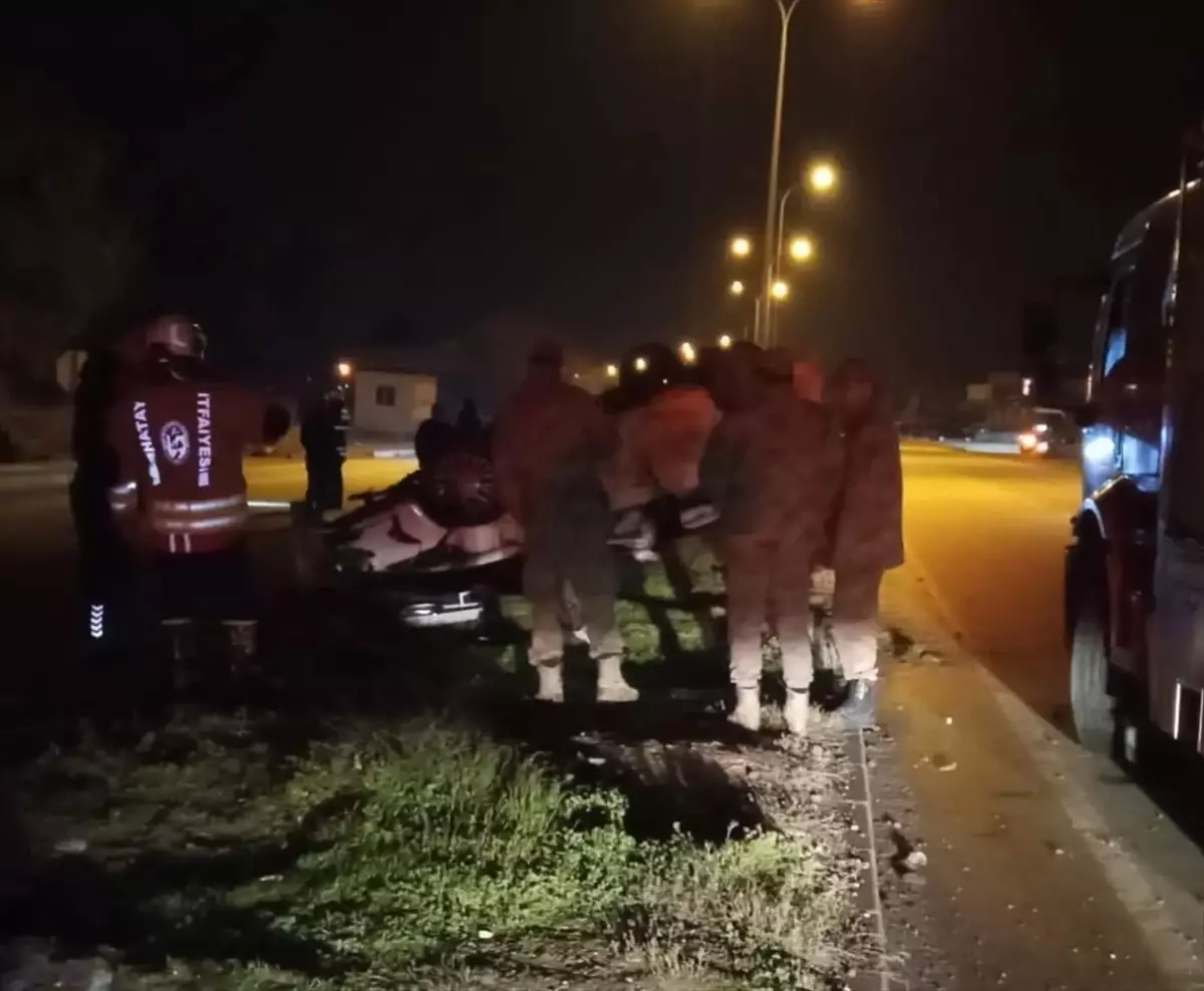 Hatay’da Güvenlik Kamerası Kayıtlarında Görülen Trafik Kazası: 1 Yaşındaki Bebek Hayatını Kaybetti