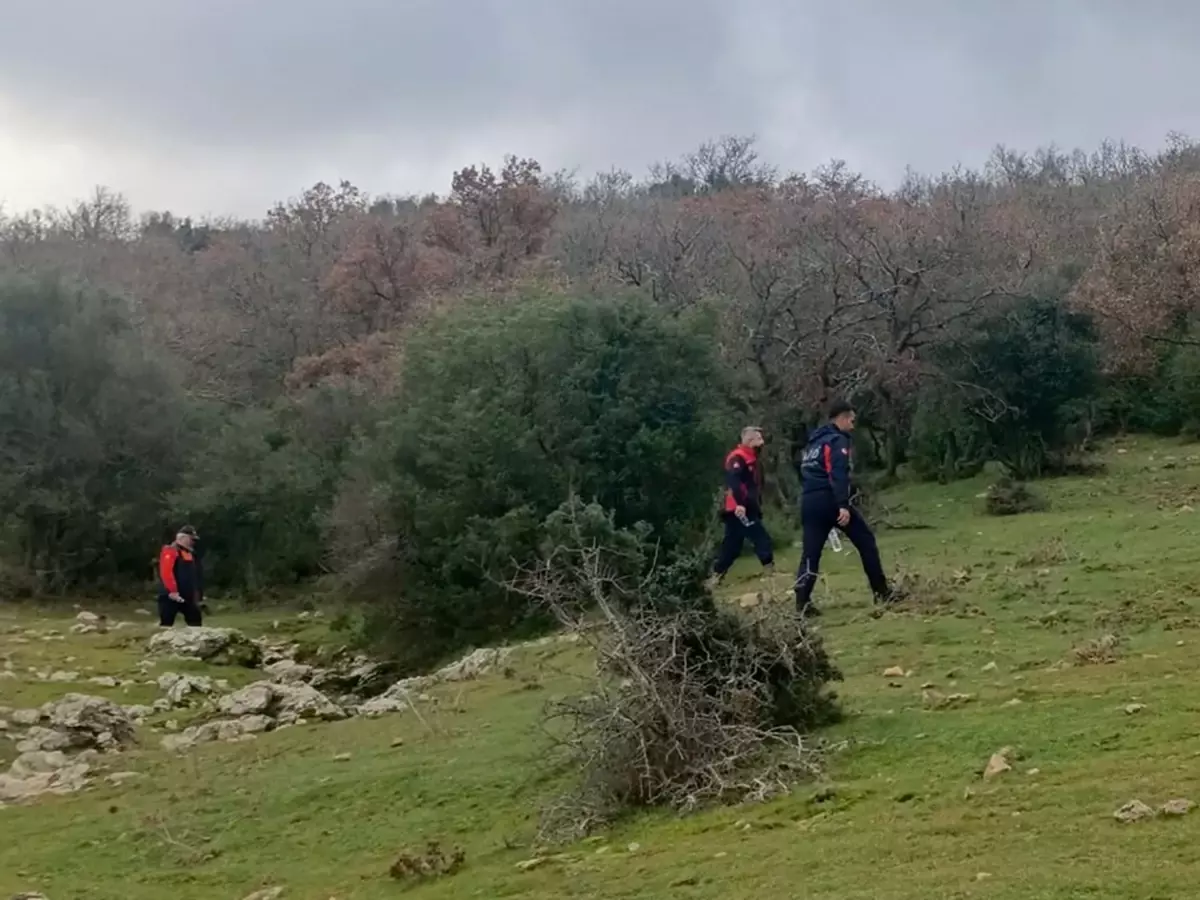 Ezine’de 80 Yaşındaki Demans Hastası 5 Saatte Güvenli Şekilde Bulundu