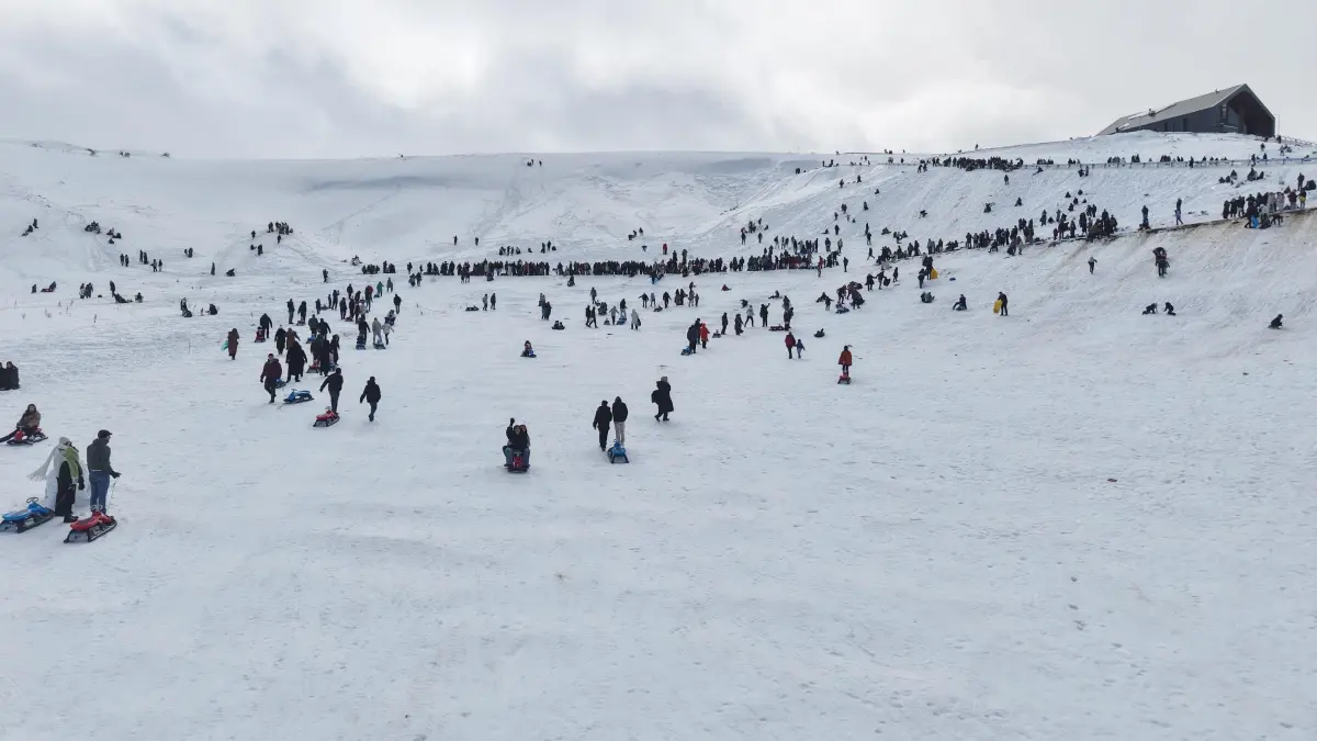 Aladağ Kayak Merkezi'nde Sömestir Tatili Yoğunluğu Artıyor