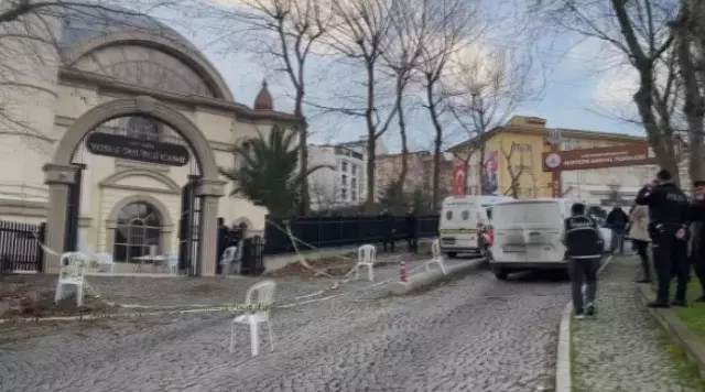 Olay yerinde polis ekipleri