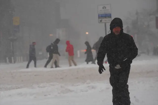Hudson Nehri buz manzarası 3
