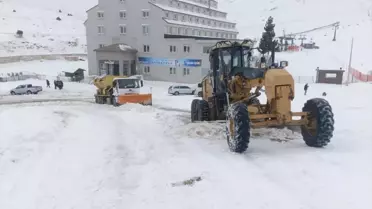 Konyaaltı’da yol açma çalışması