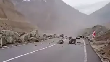 Heyelan sonrası yol durumu