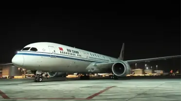 Air China uçakları Beijing‑Abu Dabi rotasında