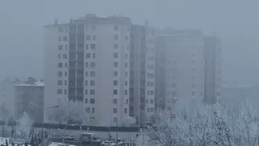 Diyarbakır havalimanı pistlerinde sisli hava