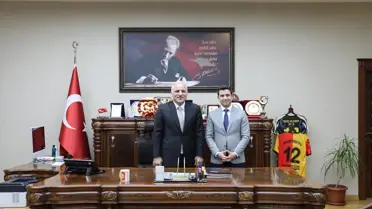 Kaymakamlık binası ve ziyaret anı