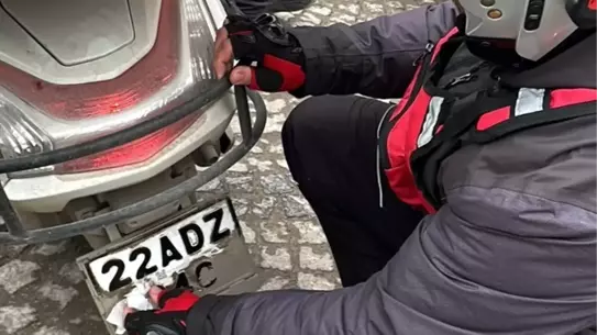 Denetim sırasında motosiklet kontrolü