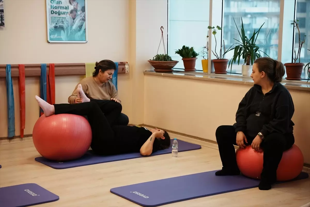 Çanakkale'de Ücretsiz Gebe Okulu: Doğuma Hazırlık Kursu